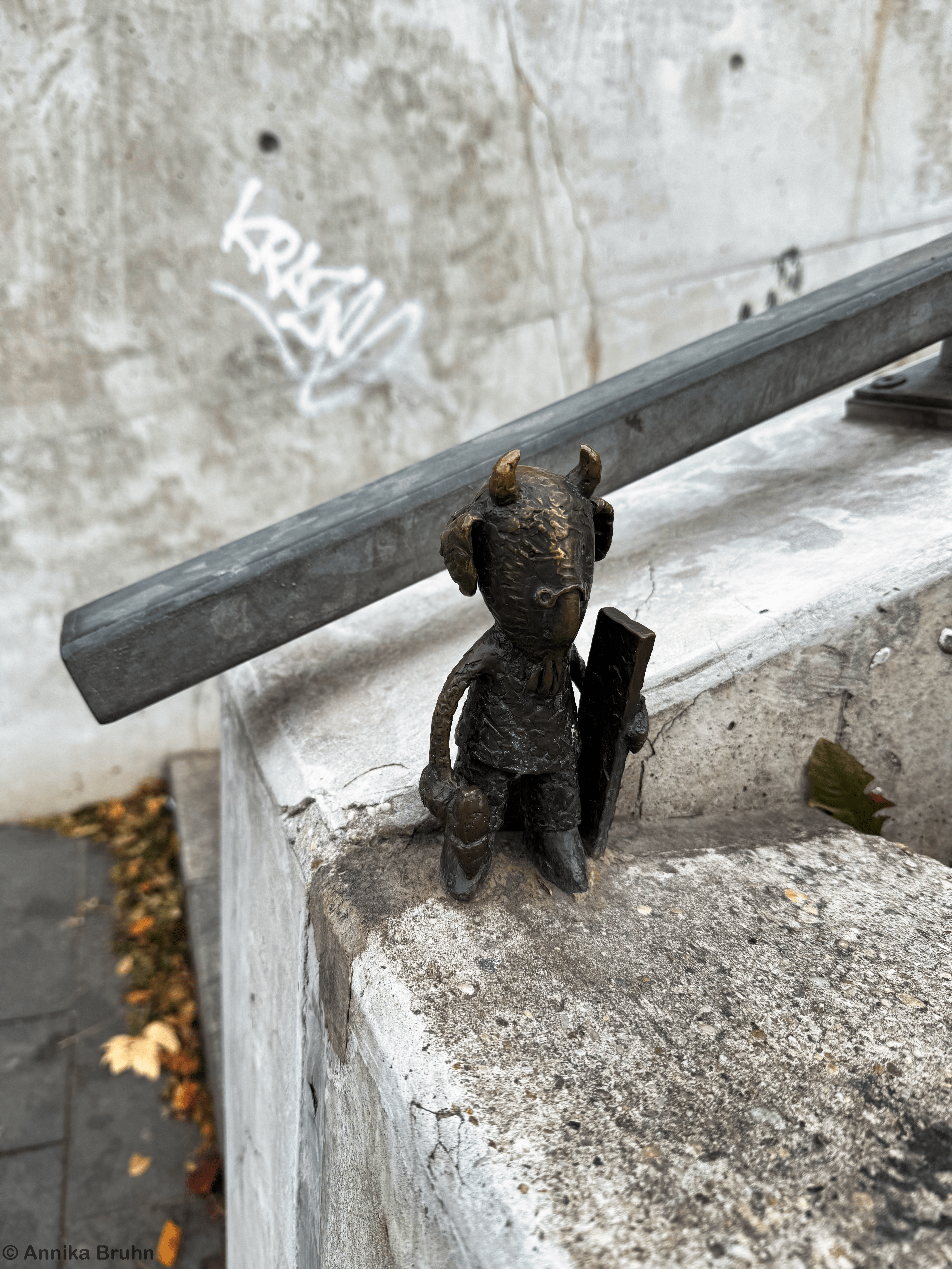 Elek Mekk, the Handyman